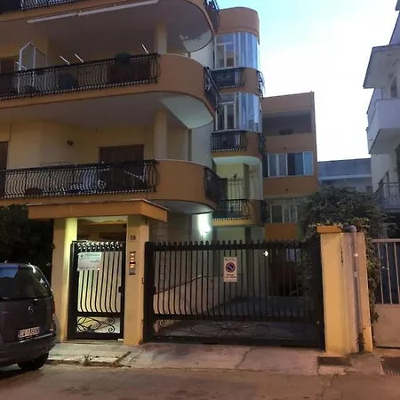 G. Pascoli Casa Emanuele * Gallipoli